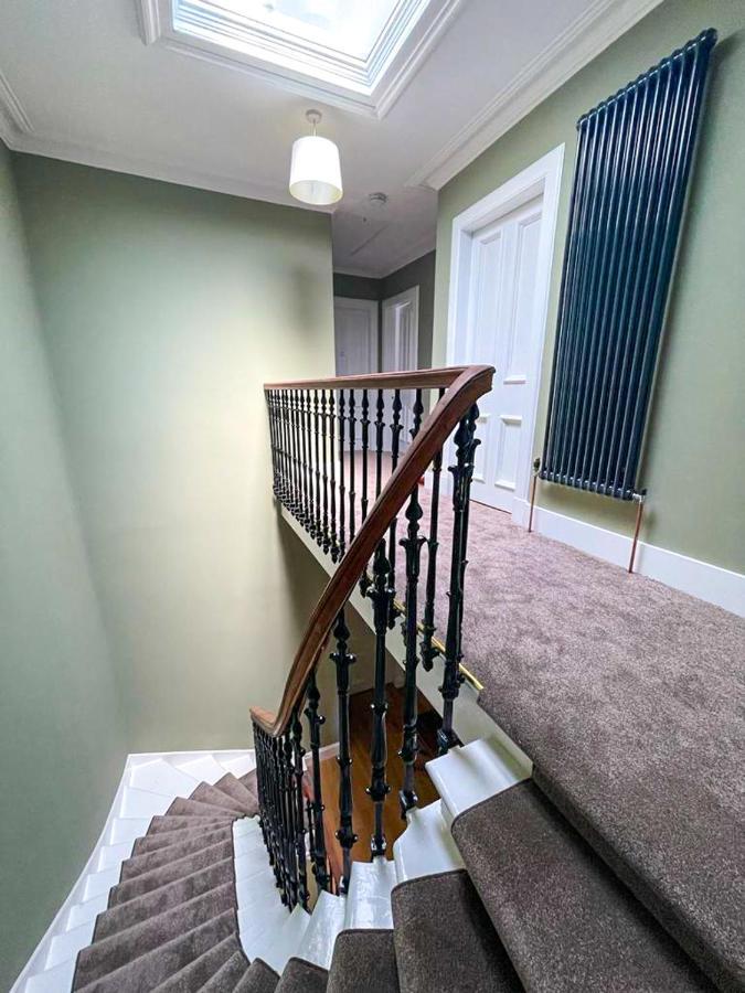 Remarkable 5Br Townhouse With Garden, Sleeps 12 EDI Exterior foto